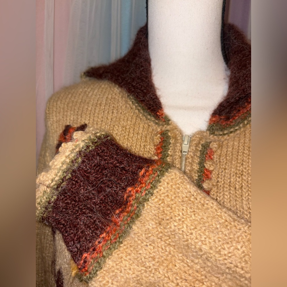 Aerika Cardigan - Picture 2 of 7